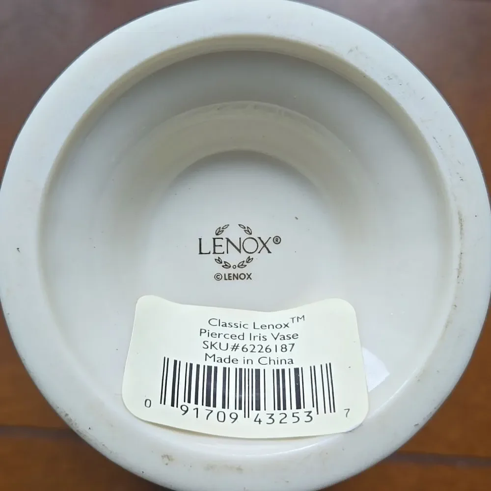 LENOX CLASSIC PIERCED IRIS VASE, Purple and Cream Floral pattern - NEW WITH TAGS